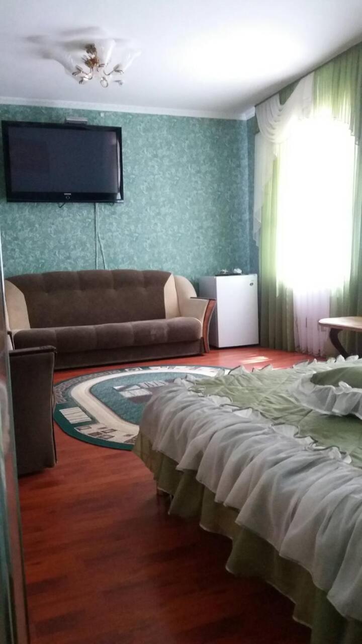 Hotel Tropicana Світловодськ Екстер'єр фото
